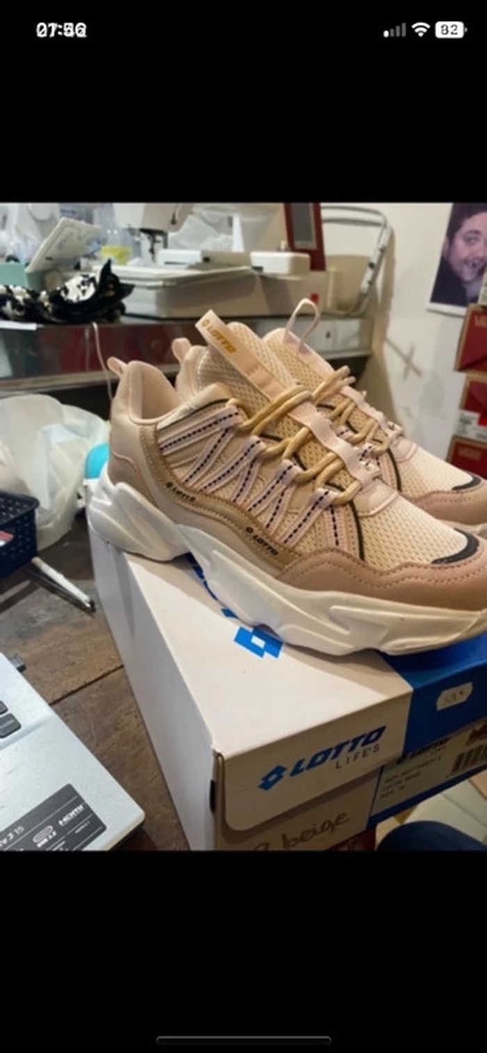 Baskets lotto 38 neuve - photo numéro 6