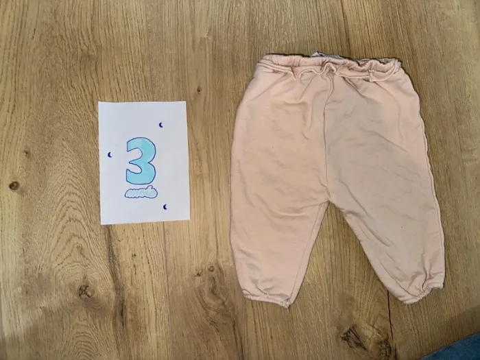 Pantalon/jogging 3 mois - photo numéro 2