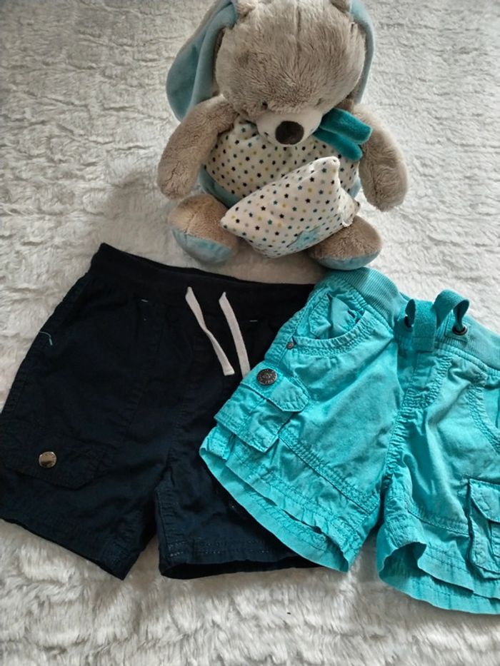 Lot de 2 shorts 18mois