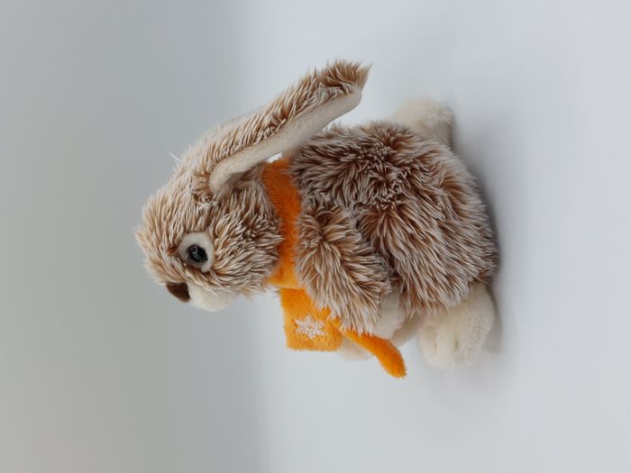 Peluche doudou lapin marron chiné blanc LASCAR écharpe orange flocon 18 cm - photo numéro 4