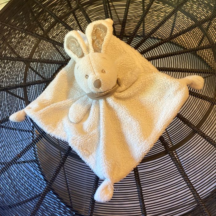Doudou lapin plat
