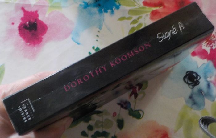 Signé A de Dorothy Koomson Ed. France Loisirs - photo numéro 3