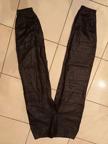 Pantalon noir qui brille pour femme