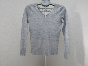 💎 Pull gris pailleté – chic discret & intemporel 💎