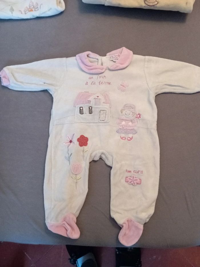 Lot de 5 pyjamas taille 3 mois - photo numéro 5