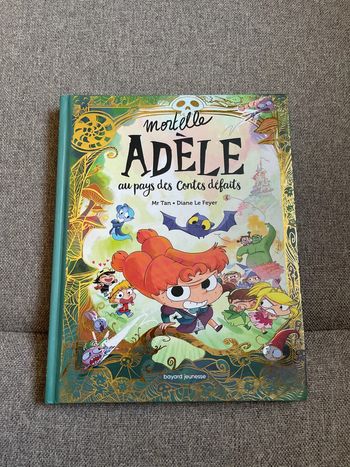 Mortelle Adèle au pays des contes défaits