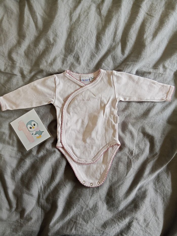 Bodie rose 1 mois