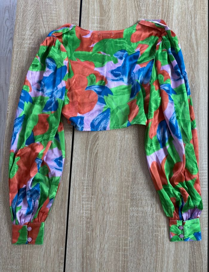 Blouse satiné manches longues multicolore boohoo neuf sans étiquette - photo numéro 2