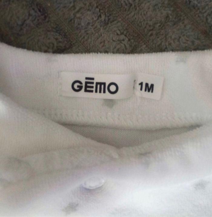 Pyjama 1 mois - photo numéro 2