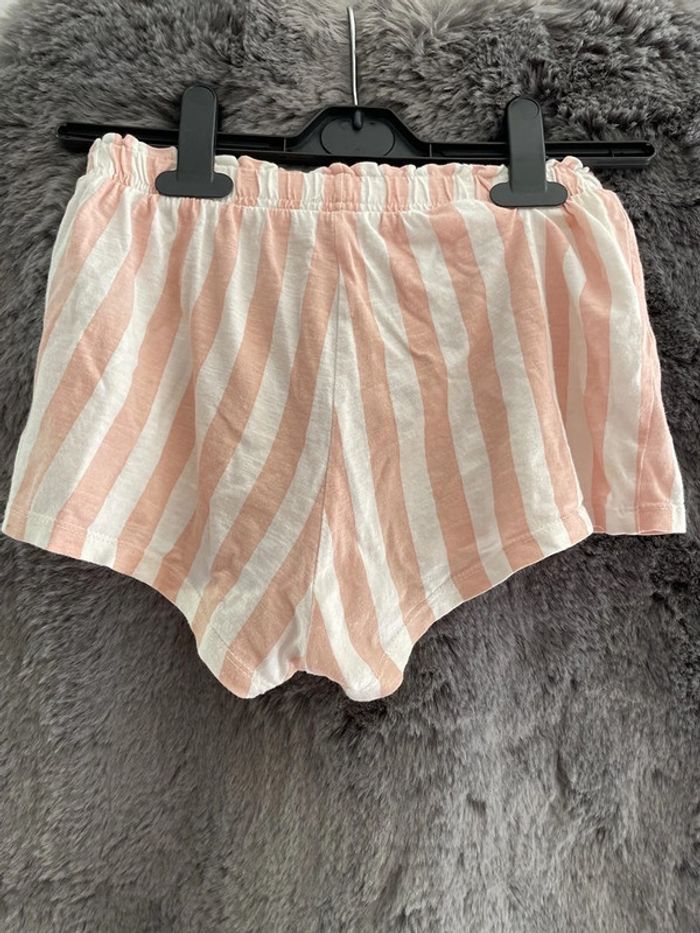 short et pantacourt Kiabi rose taille 10 ans / 140 cm - photo numéro 3