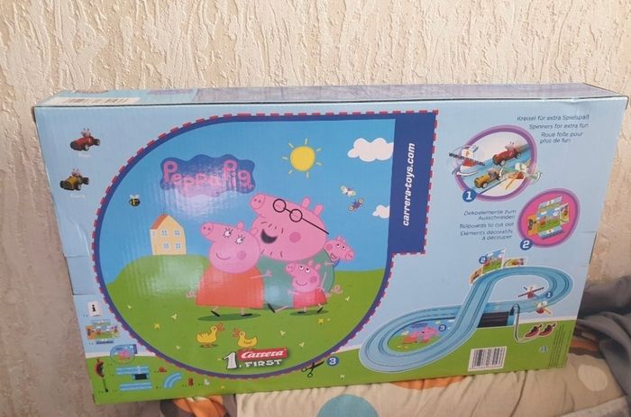PEPPA PIG CARRERA  CIRCUIT 2.4 m 2 manettes - photo numéro 2