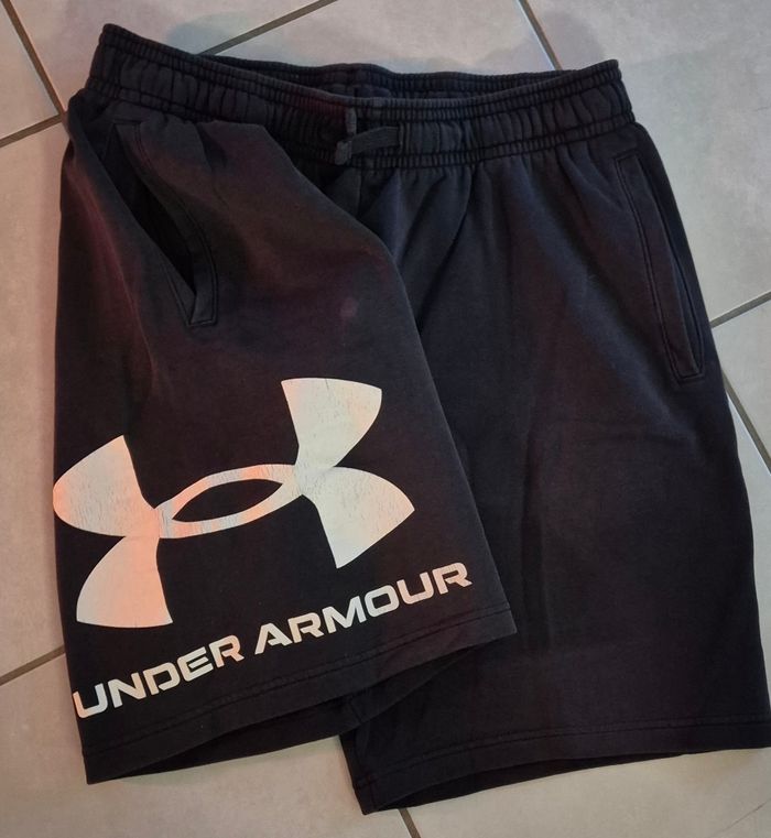 Short Under Armour