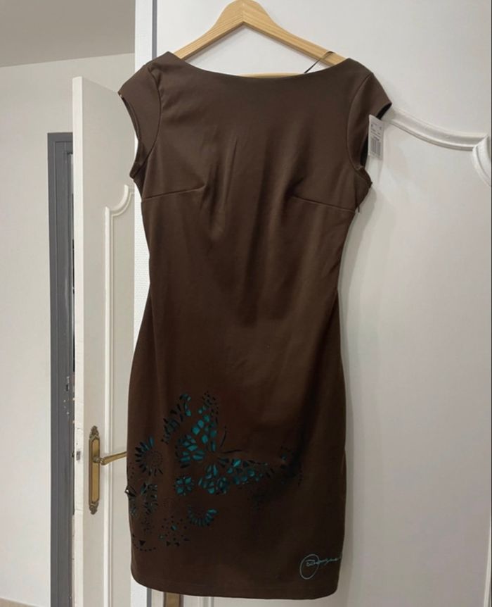 Robe desigual neuve - photo numéro 3