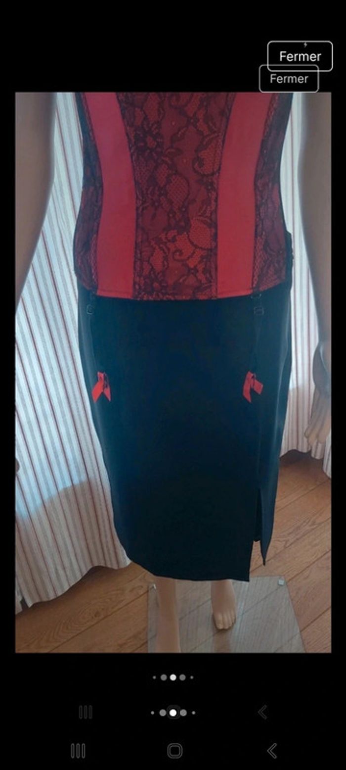 Corset guêpière rouge/noir La Senza fr 90C - photo numéro 4