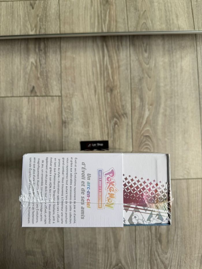 POKÉMON COFFRET SUPER PRENIUM - ÉVOLUTIONS PRISMATIQUES - EV 8.5 - FR - SCELLÉ - photo numéro 4