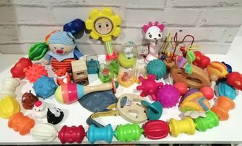 Lot de jouets éveil et manipulation 