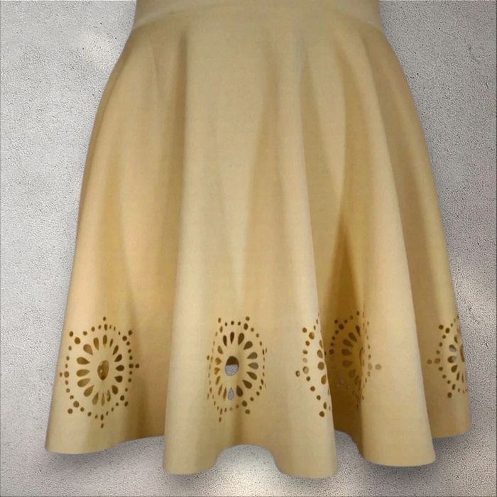 Robe bustier dos nu jaune pâle Lashes taille S - photo numéro 2