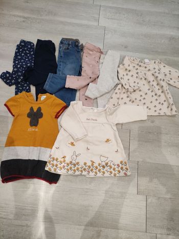 5 pantalons et 3 robes tuniques