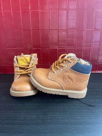 Chaussure bébé 18