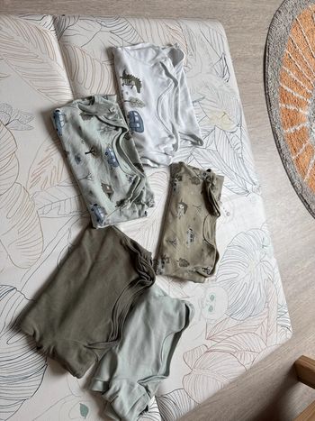 3ans 98cm bodies c&a manches longues