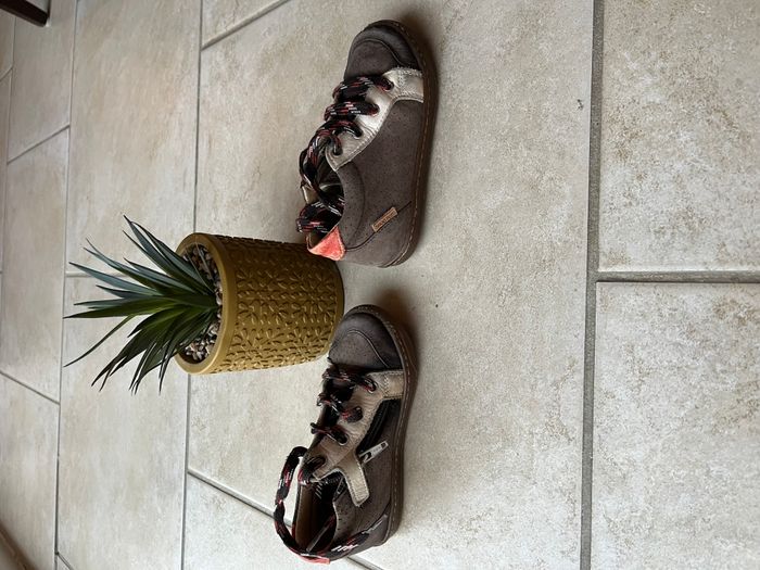 Chaussures garçon taille 25 - photo numéro 3