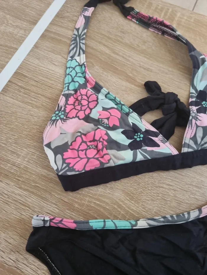 Maillot de bain 2 pièces. - photo numéro 3