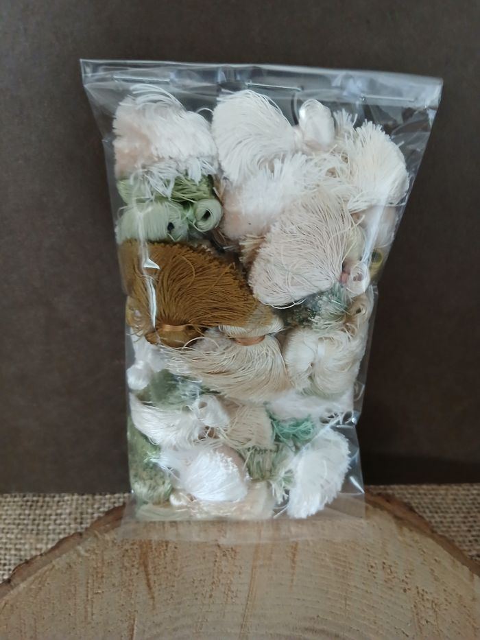 Lot de 50 glands pompons blanc crème vert - photo numéro 6