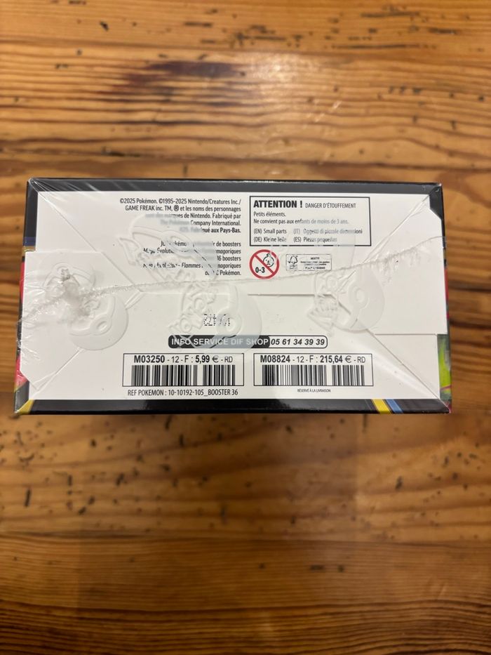 Display mega évolution flammes fantagosmique - photo numéro 4