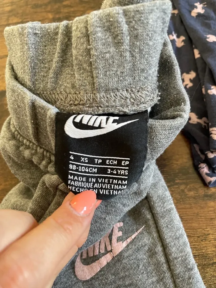 Lot de 4 pantalons / legging fille 4 ans - photo numéro 5