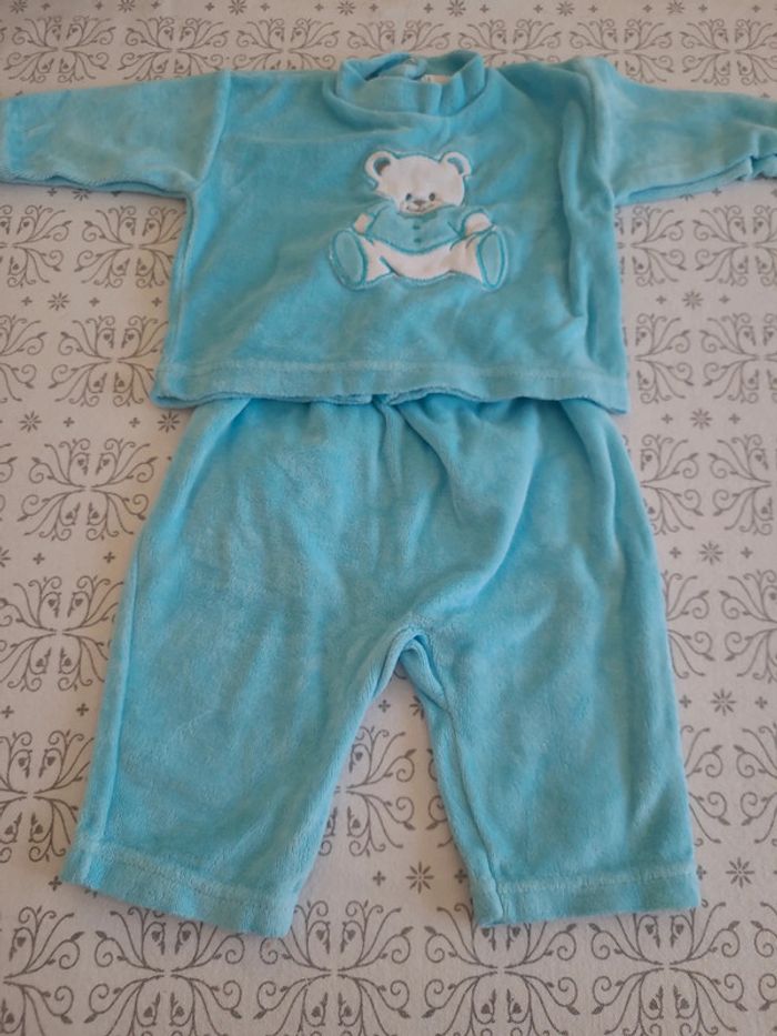 👶ensemble pyjamas taille 3 mois👶