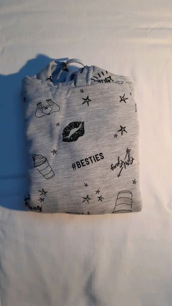 Sweat t-shirt Gémo fille en taille 12 ans.