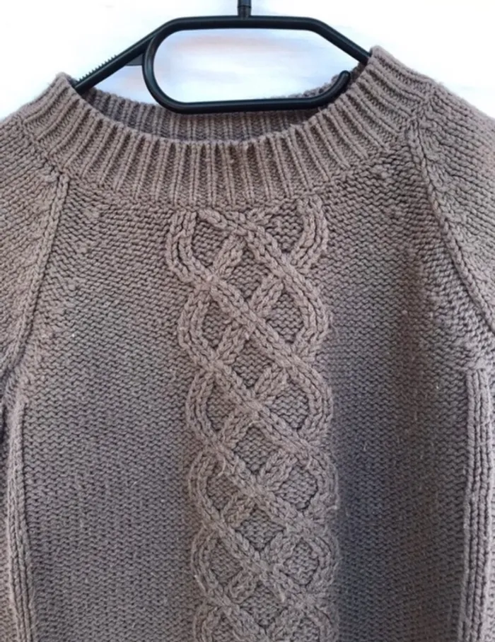 Pull sans manche 10 ans - photo numéro 2