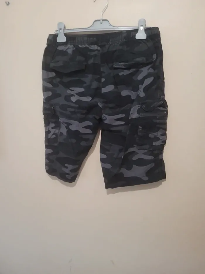 Short kiabi Taille M - photo numéro 2
