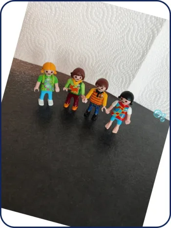 Lot de 4 personnages playmobil