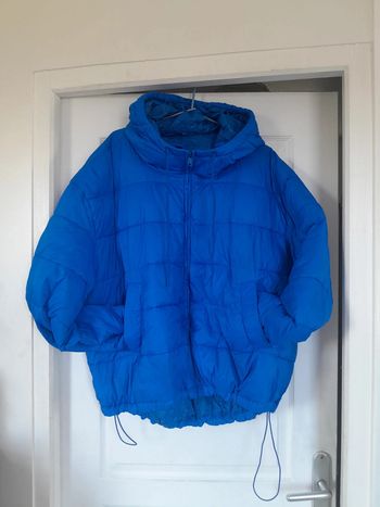 Veste GAP  légèrement rembourrée water résistant primaloft zip et capuche