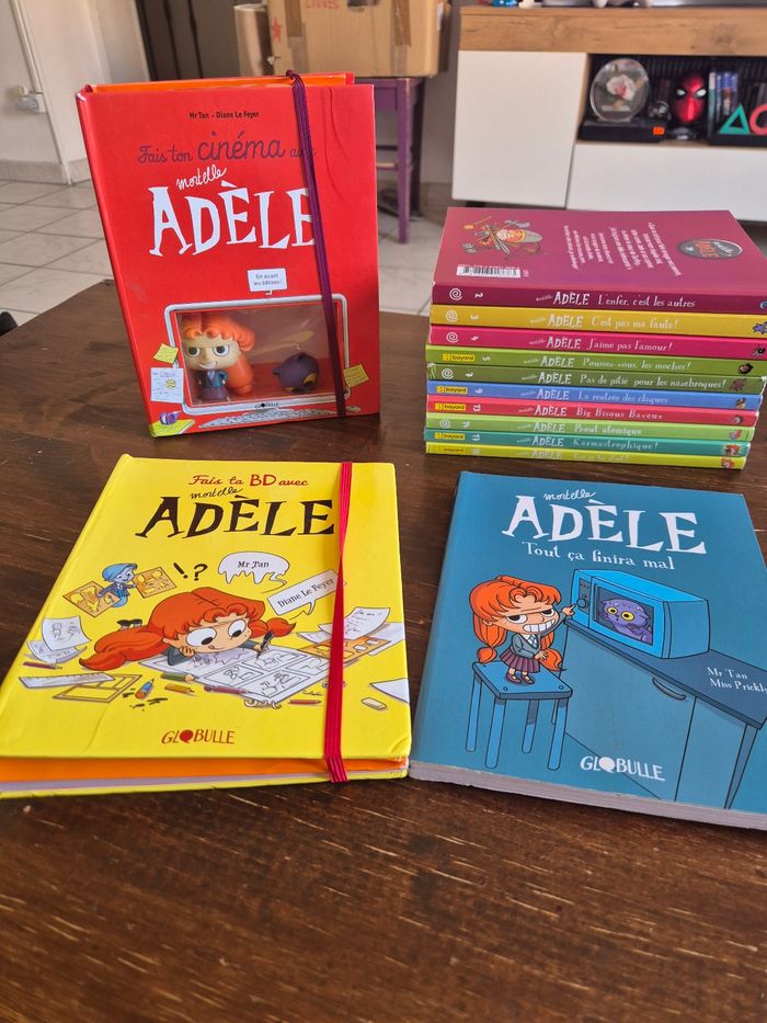 Lot Mortelle Adèle, 11 livres et 2 jeux loisirs creatifs