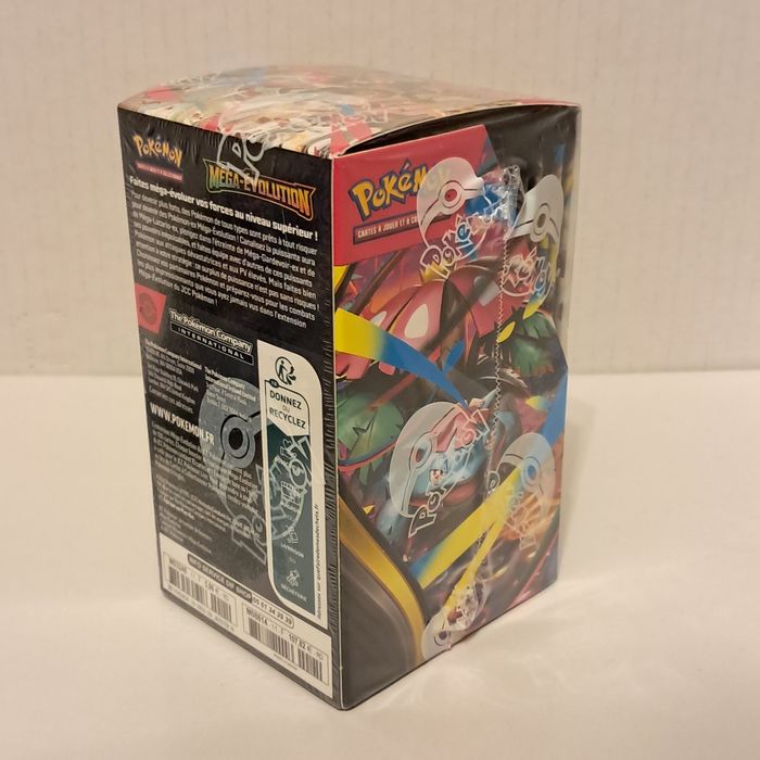 Demi display pokémon ME 01 scellé propre mais léger plis carton - photo numéro 6