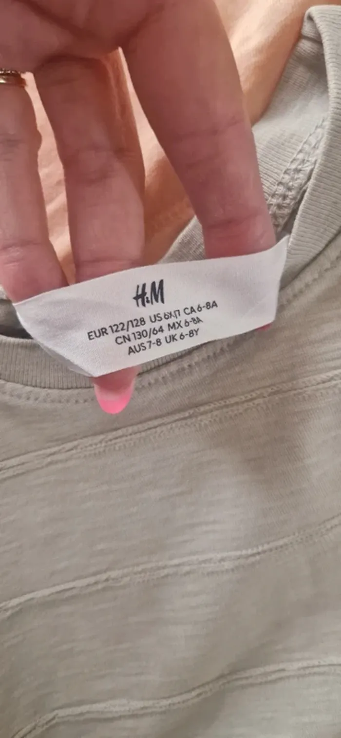 Lot 5 t shirts 6/8 ans - photo numéro 4