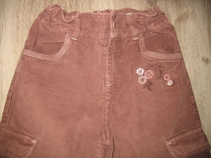 BERMUDA EN VELOURS MARRON FILLE "3 SUISSES" - 8 ANS - n°01 - photo numéro 3