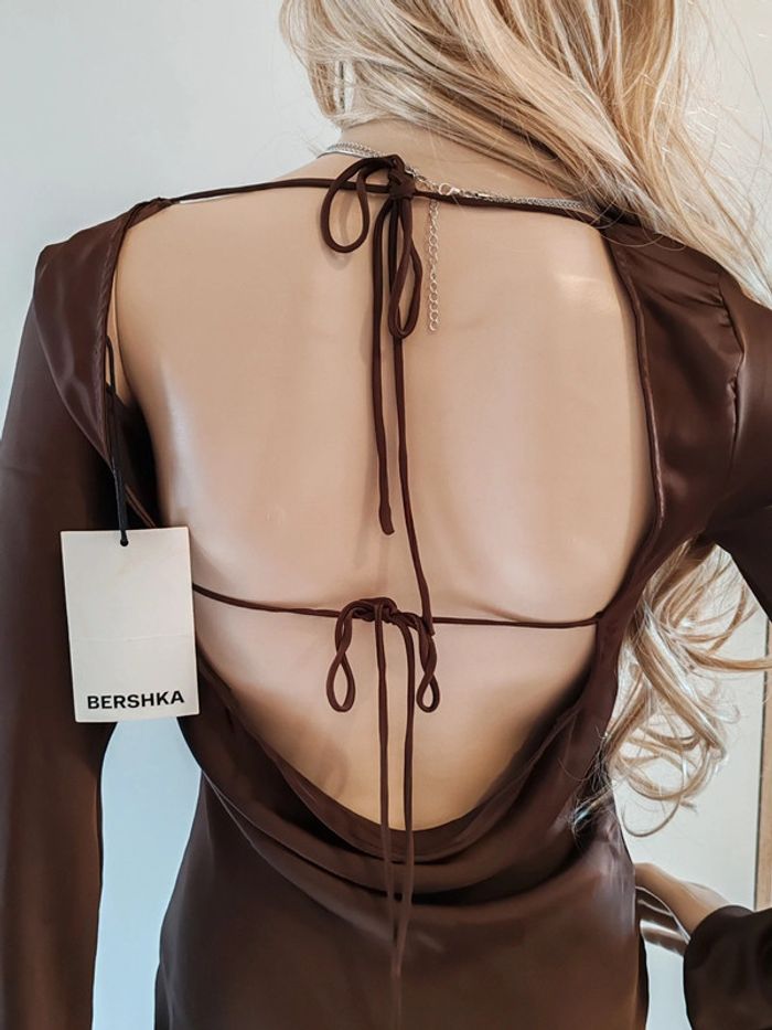 Robe satinée - photo numéro 5