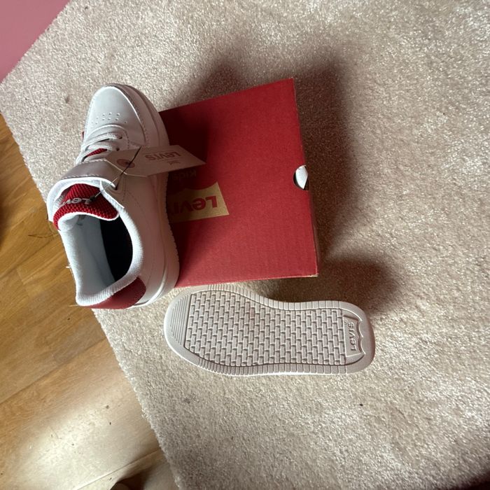 Baskets Levi’s neuves avec étiquette pointure 29 - photo numéro 7