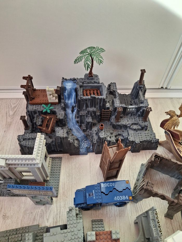 Lot Mega Bloks / Cobi – univers médiéval & aventure - photo numéro 3