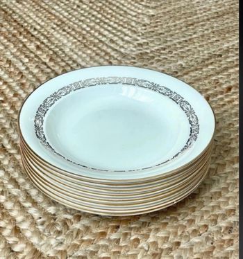 Assiettes creuses en porcelaine