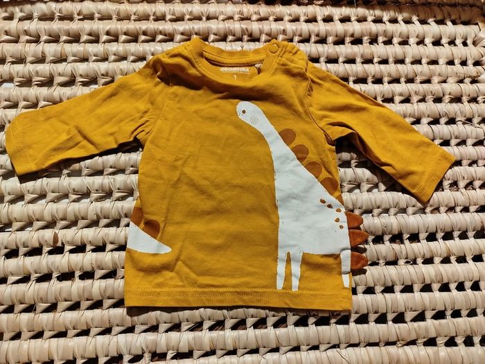 T-shirt dino - photo numéro 2