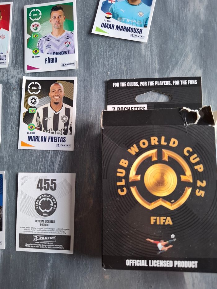 Lot de 38 cartes de foot world cup 25 - photo numéro 2