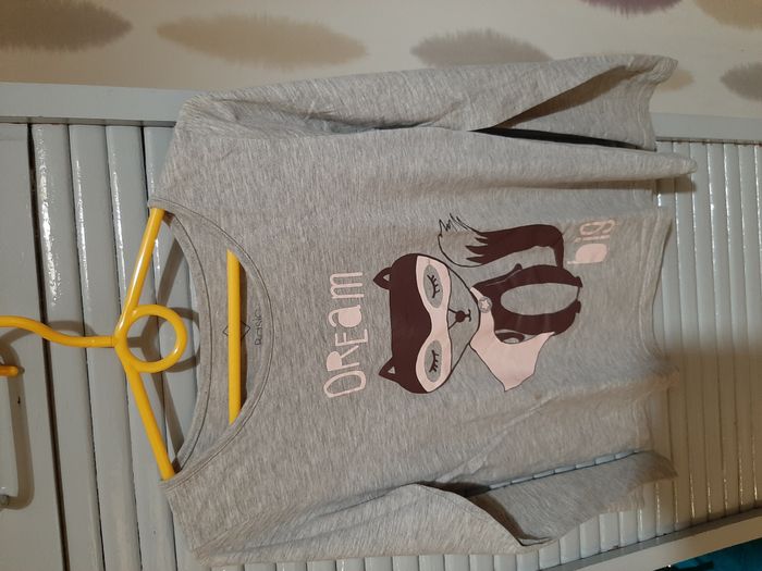 5 tee shirts manches longues filles Taille 6 ans - photo numéro 4