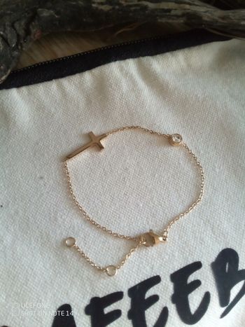 Bracelet croix et zircon en acier inoxydable