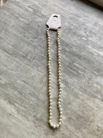 Collier perles fantaisie 