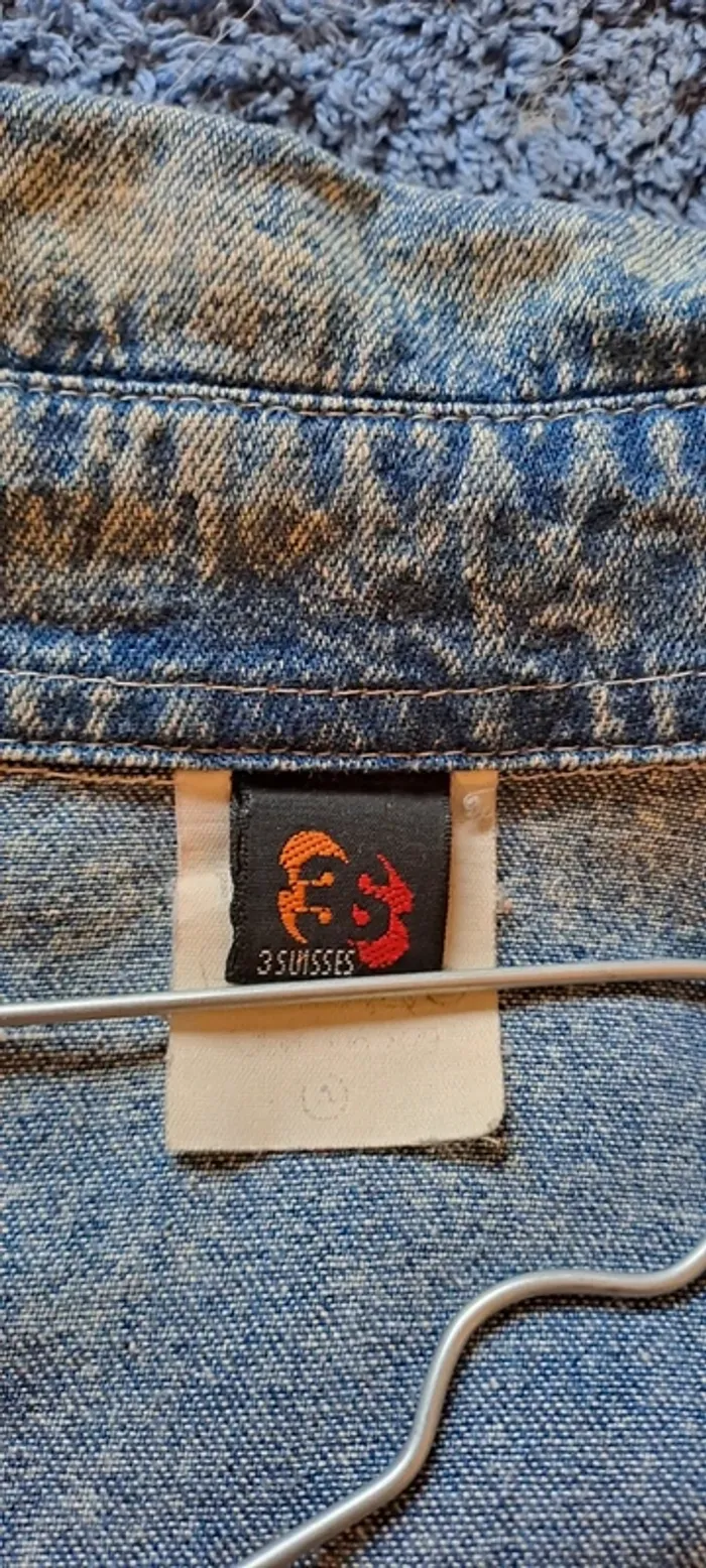 Chemise jean bleue foncée - Marque 3 Suisses - Taille 34/36 - Très bon état. - photo numéro 6