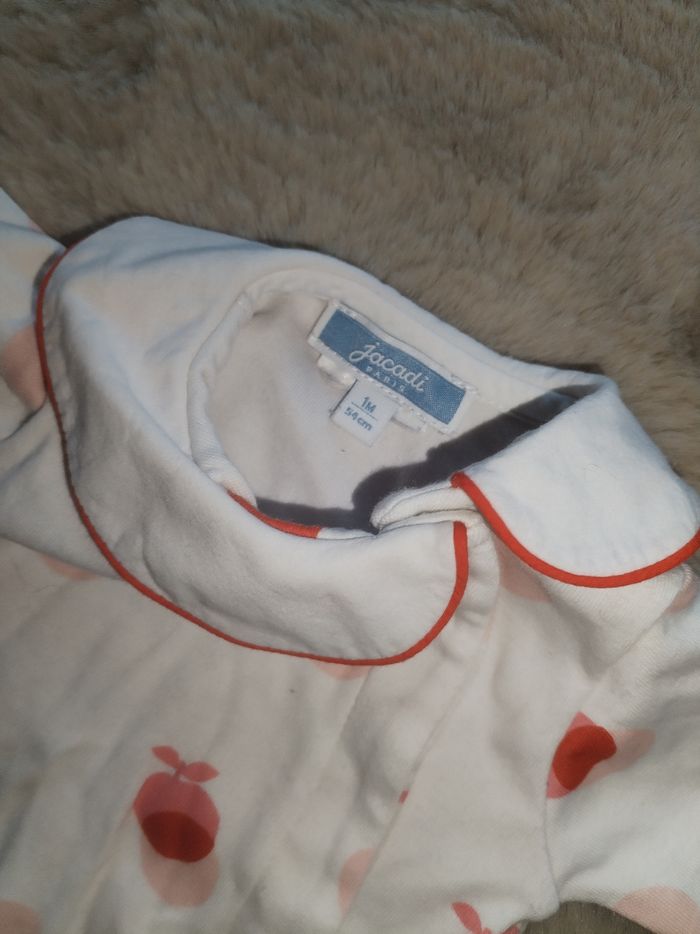 Pyjama fille - motif pomme - Jacadi paris - très bon état - 1 mois - photo numéro 3